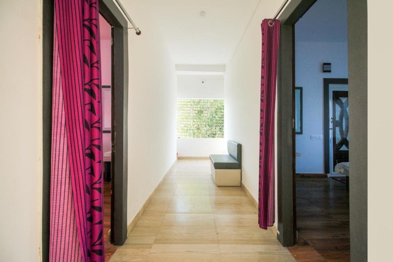 Oyo 69836 Aponjon Resort And Restaurant Shaugaon Bagian luar foto